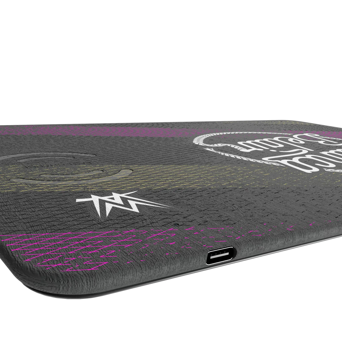 Bianca Belair Steel 15-Watt Wireless Charger and Mouse Pad