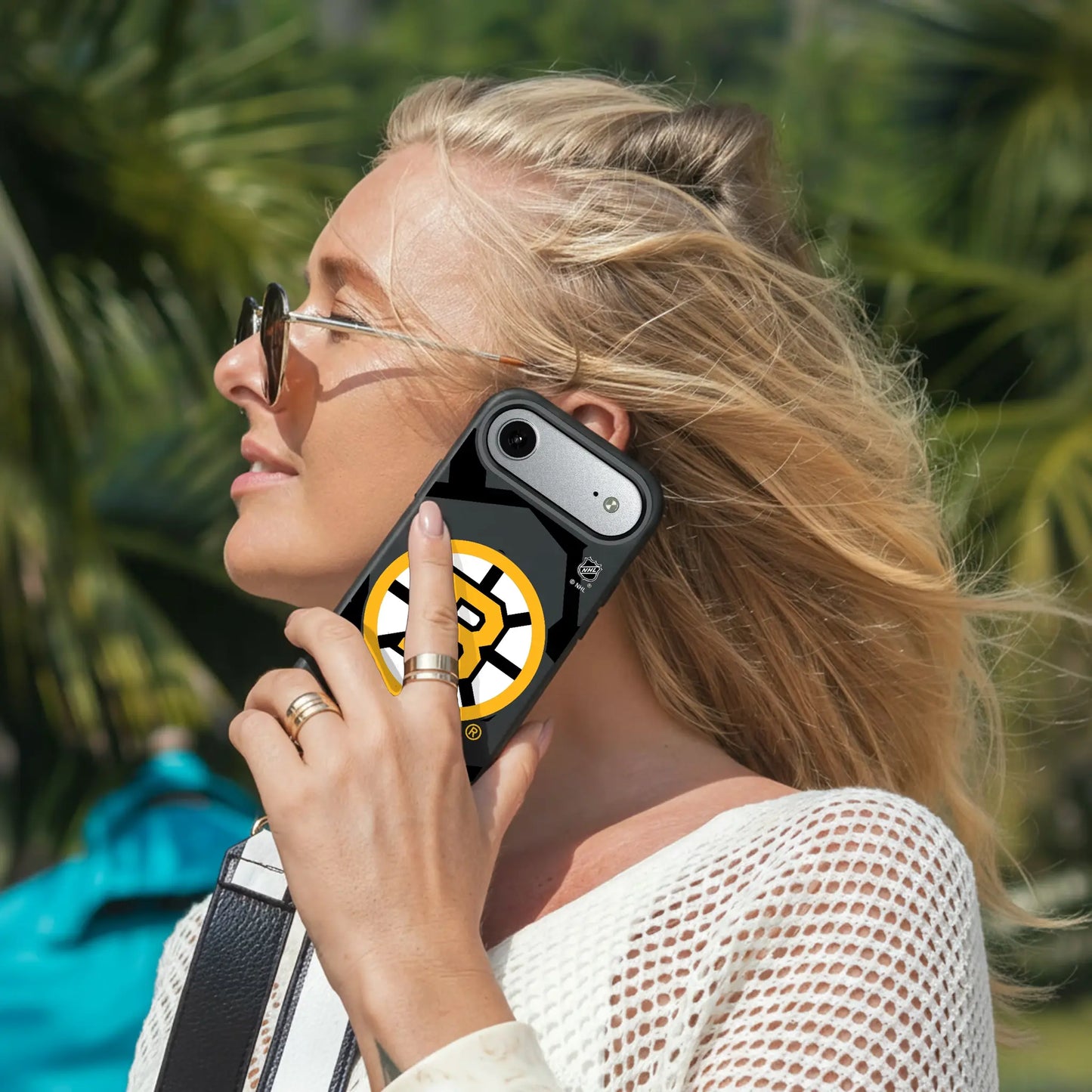Boston Bruins Monocolor Tilt Bump Phone Case for Apple iPhone