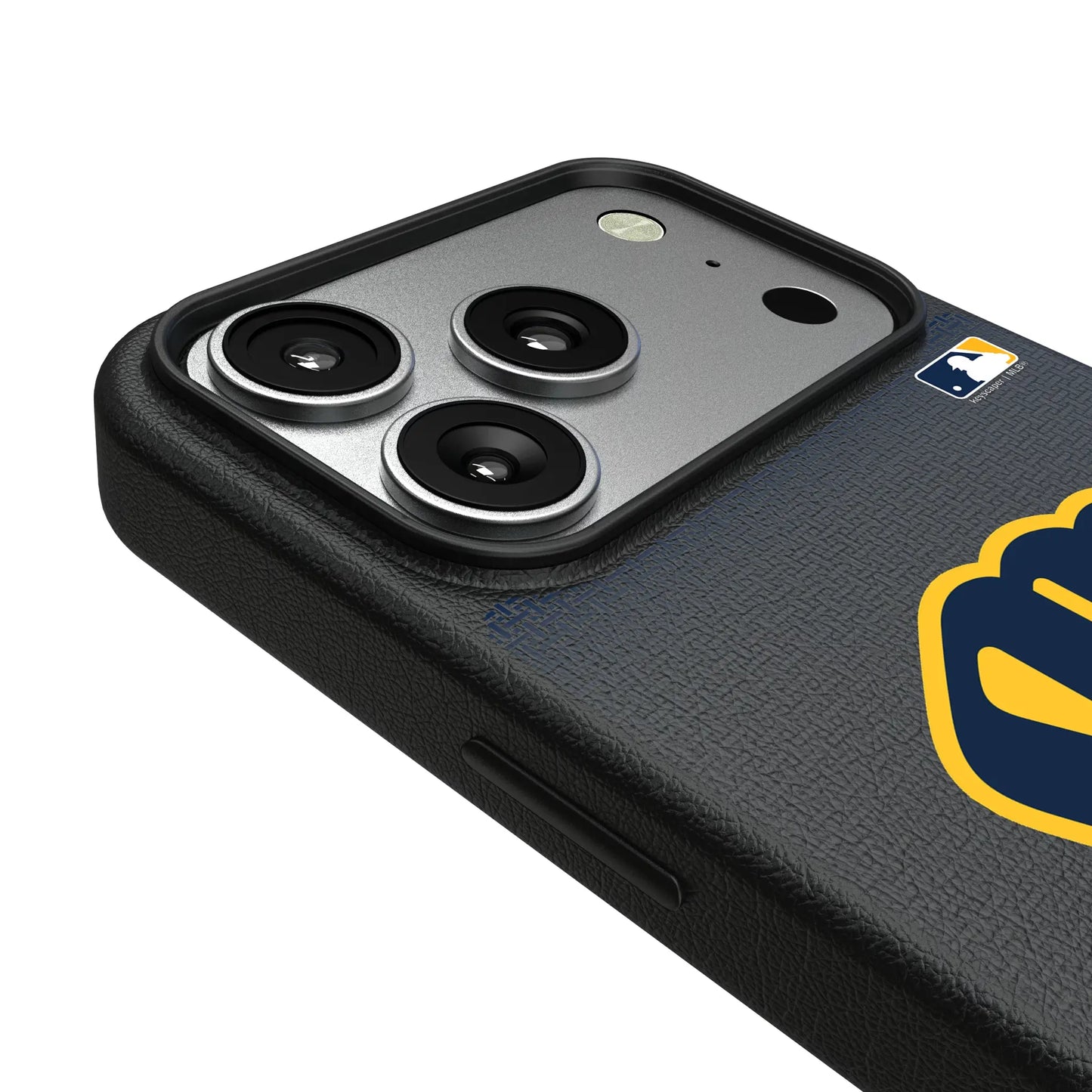 Milwaukee Brewers Linen MagSafe Compatible Phone Case for Apple iPhone