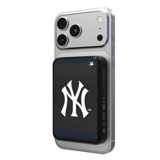 New York Yankees Linen Wireless Mag Power Bank