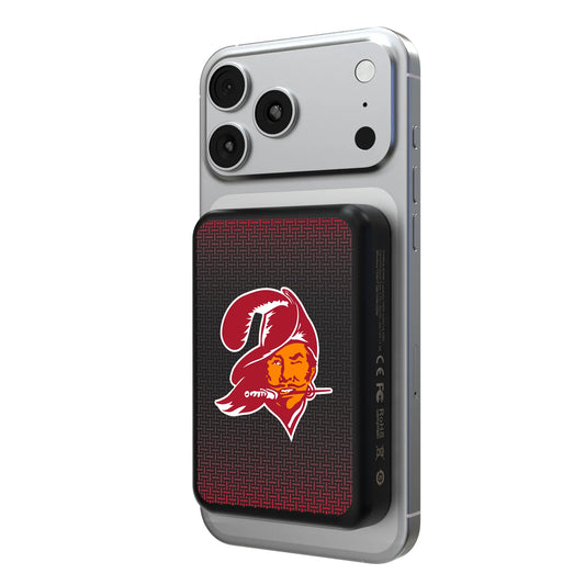 Tampa Bay Buccaneers Historic Collection Linen Wireless Mag Power Bank